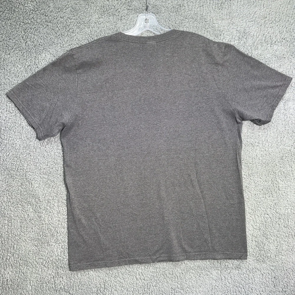 The North Face Men's Size XL Gray Short Sleeve Tee T-Shirt Yellow Faded‎ Logo